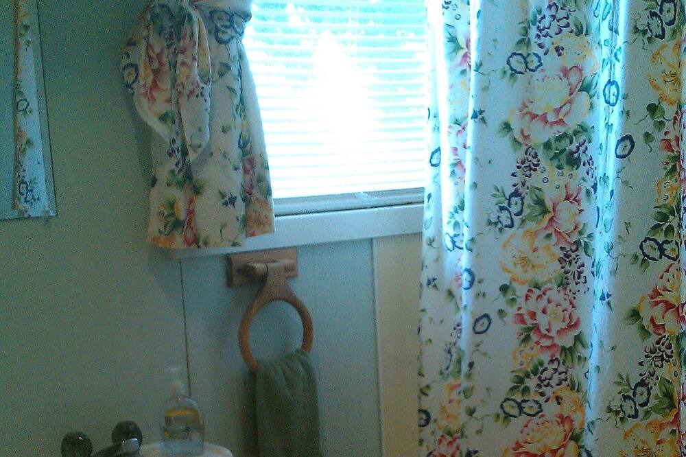 Photo of Bathroom in West Livingston