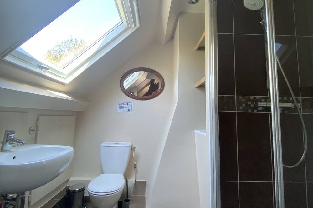 Photo of Bathroom in Gonneville-sur-Honfleur