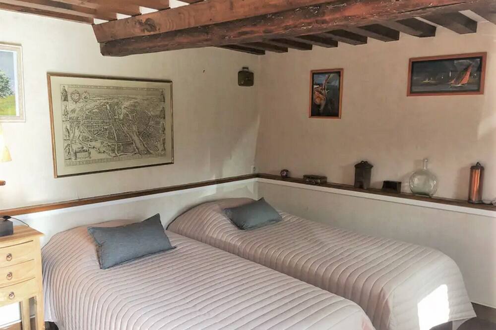 Photo of Bedroom in Gonneville-sur-Honfleur