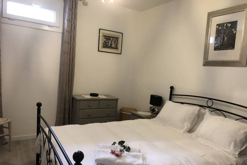 Photo of Bedroom in Cahors Old Town