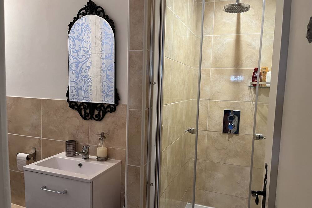 Photo of Bathroom in Cahors Old Town
