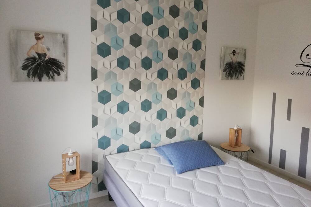 Photo of Bedroom in Montevrain