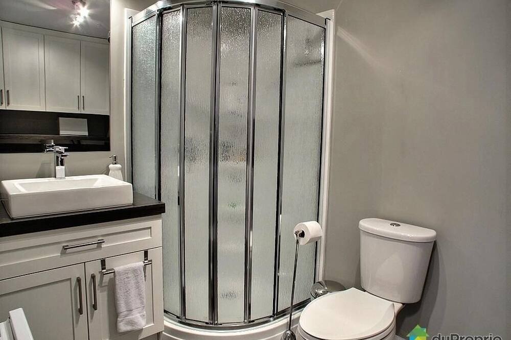 Photo of Bathroom in Neufchatel Est–Lebourgneuf