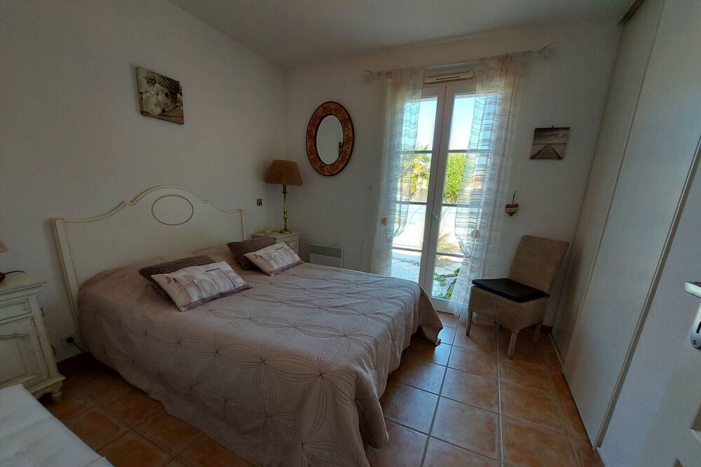 Photo of Bedroom in Saint-Jean-de-Monts