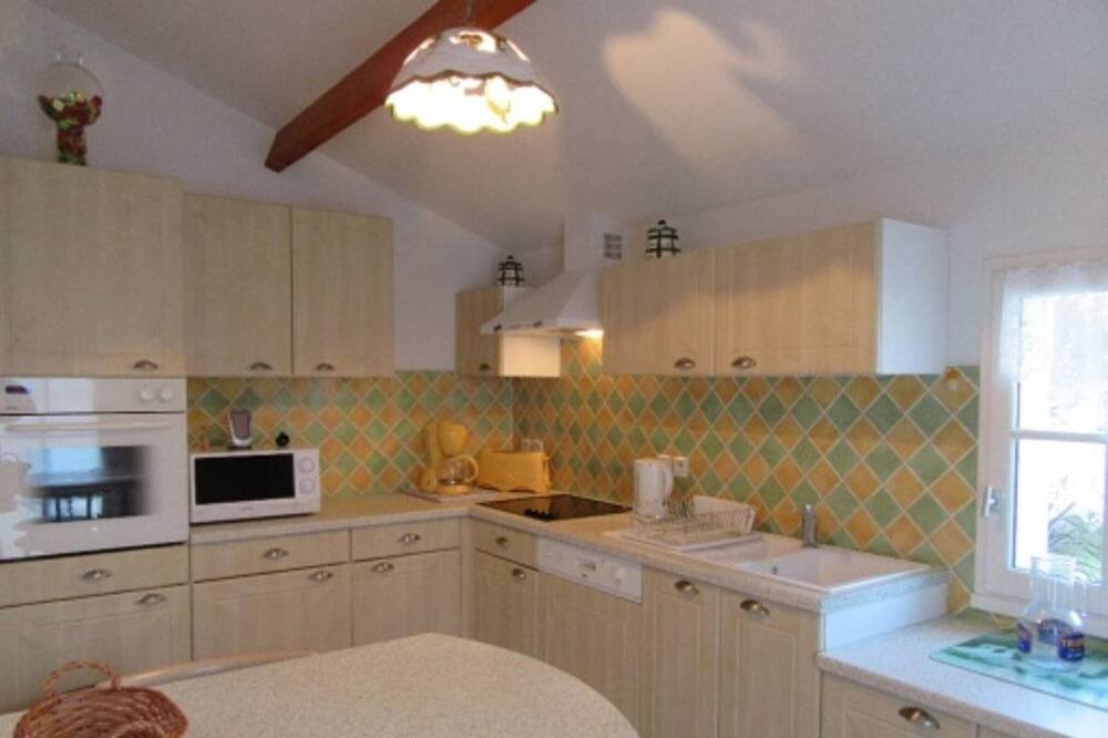 Photo of Kitchen in Saint-Jean-de-Monts