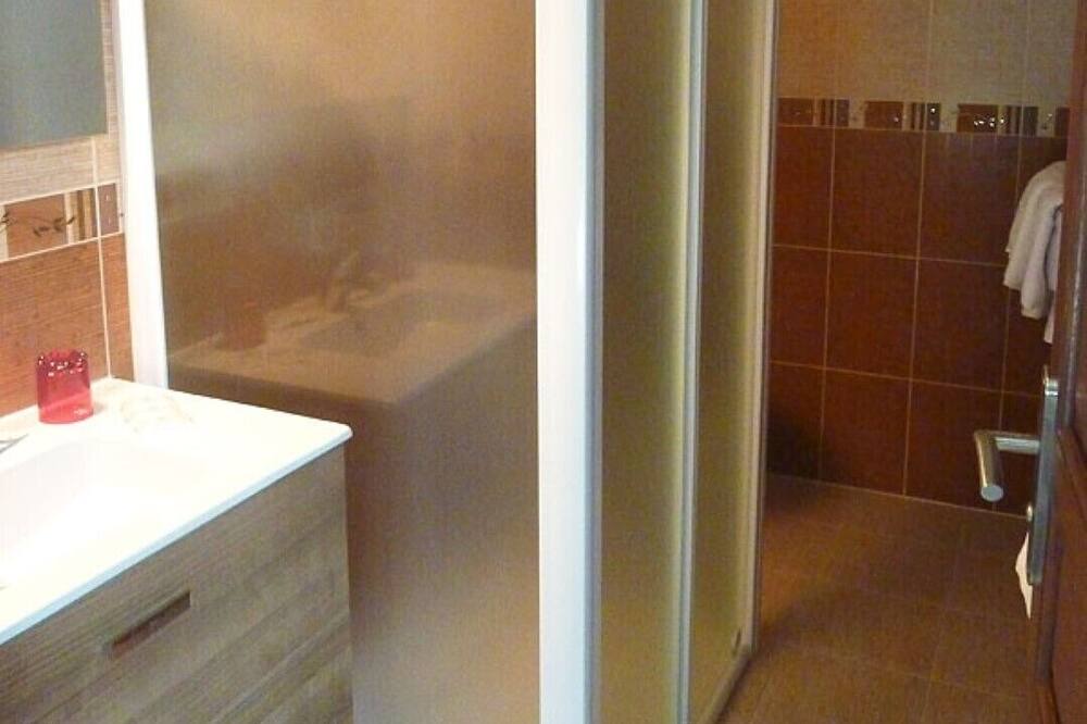 Photo of Bathroom in Prades