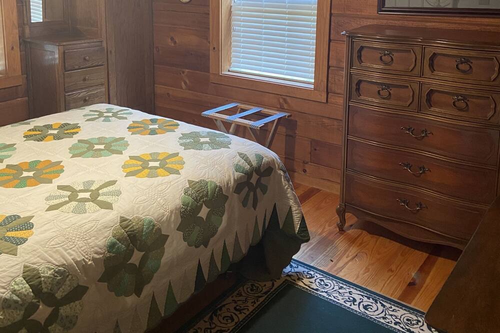 Photo of Bedroom in Drasco