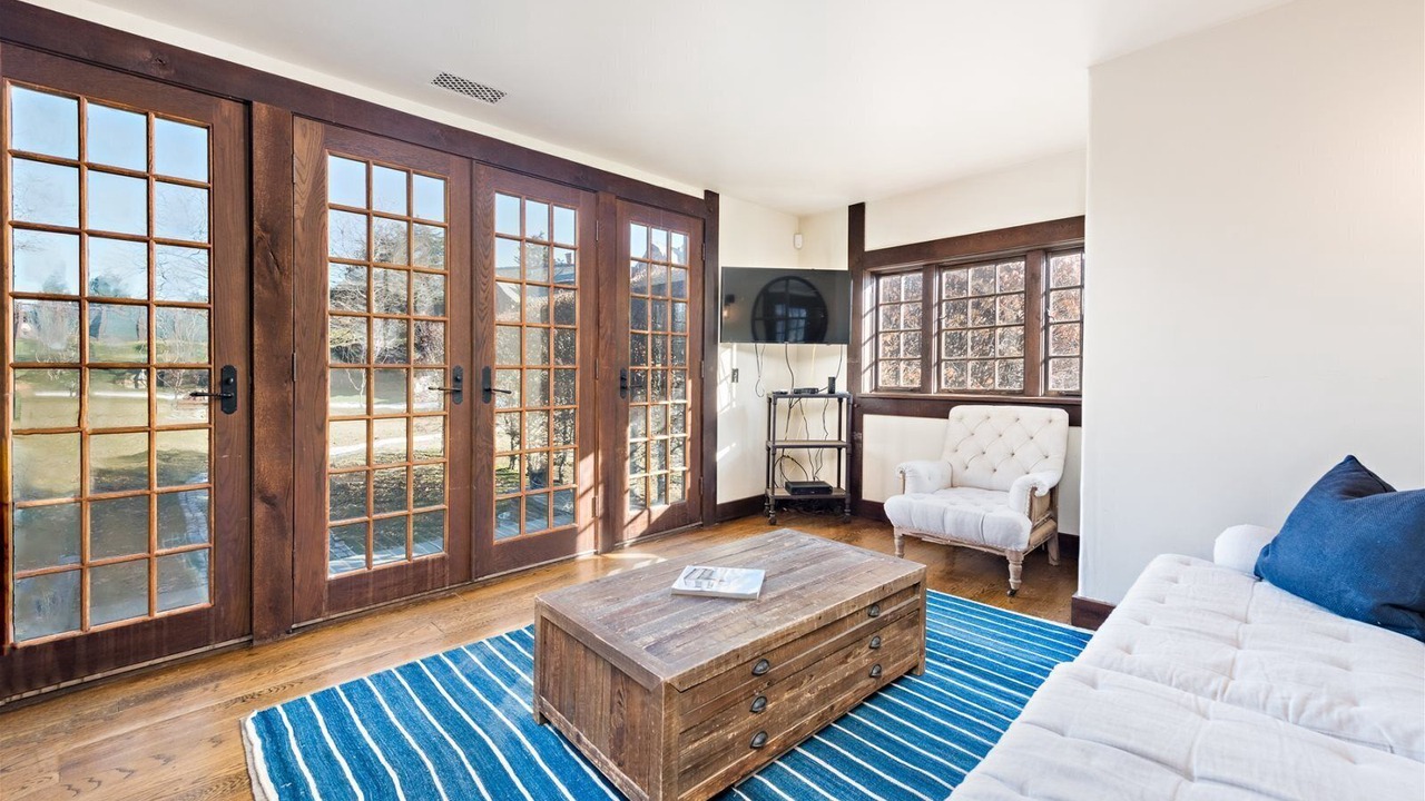 Photo of Others in Watch Hill