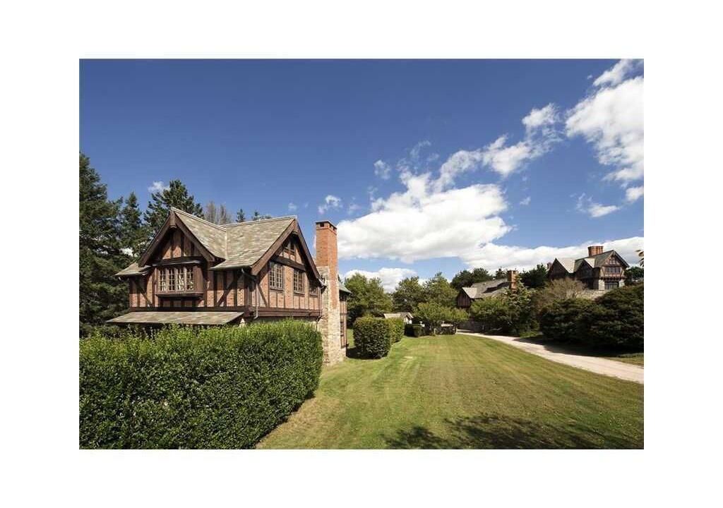 Photo of Outdoor in Watch Hill