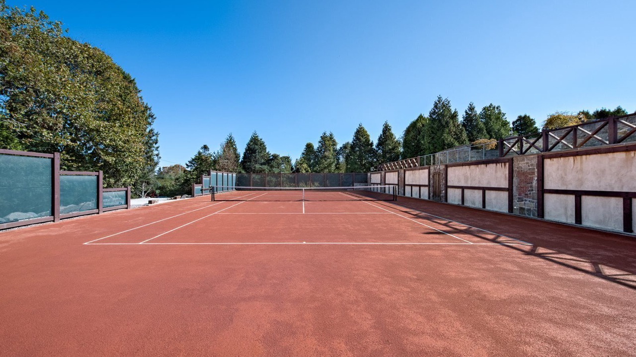 Photo of Others in Watch Hill