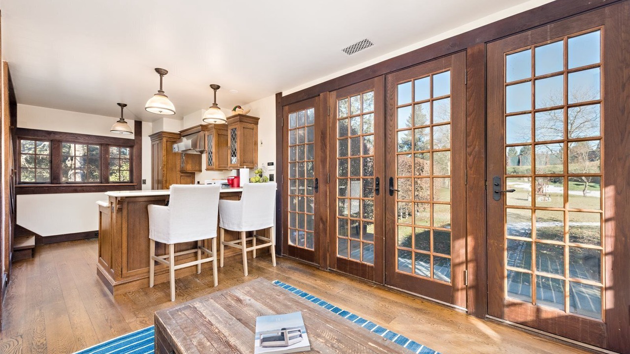 Photo of Others in Watch Hill