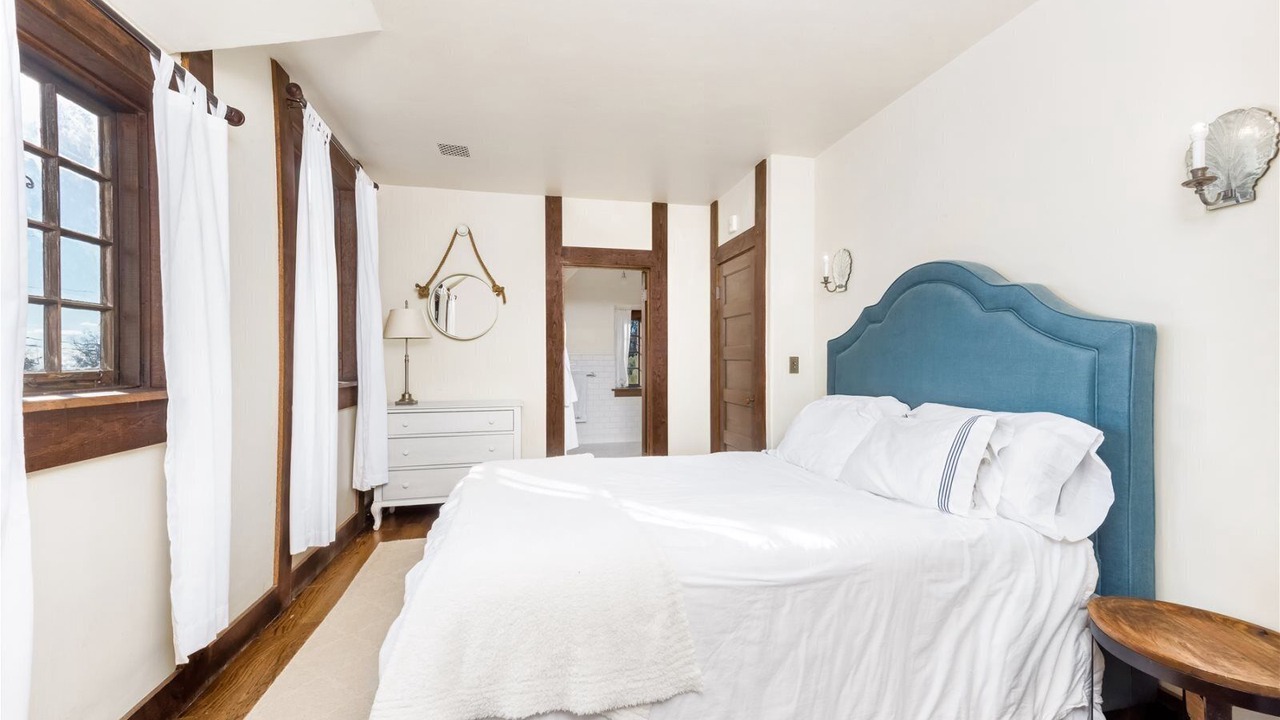 Photo of Others in Watch Hill