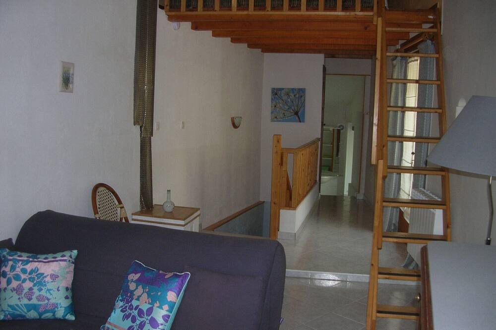 Photo of Livingroom in Saint-Pierre-de-Riviere