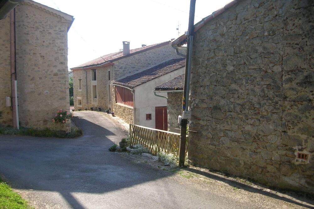 Photo of Outdoor in Saint-Pierre-de-Riviere