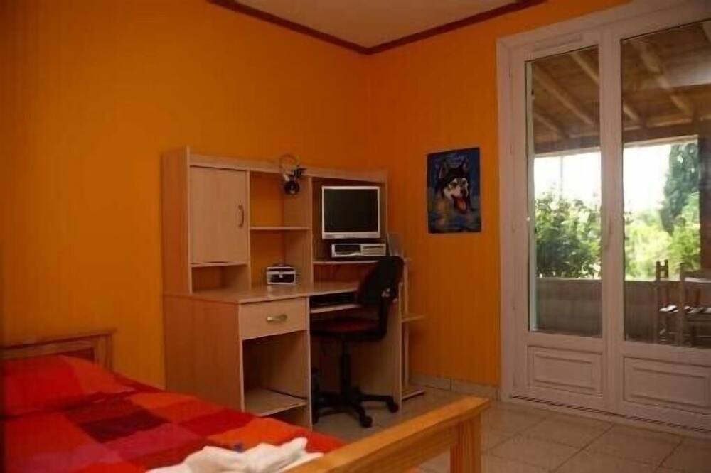 Photo of Bedroom in Viols-le-Fort