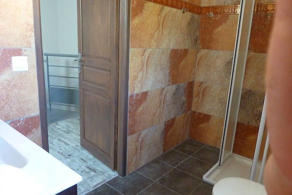 Photo of Bathroom in Prades