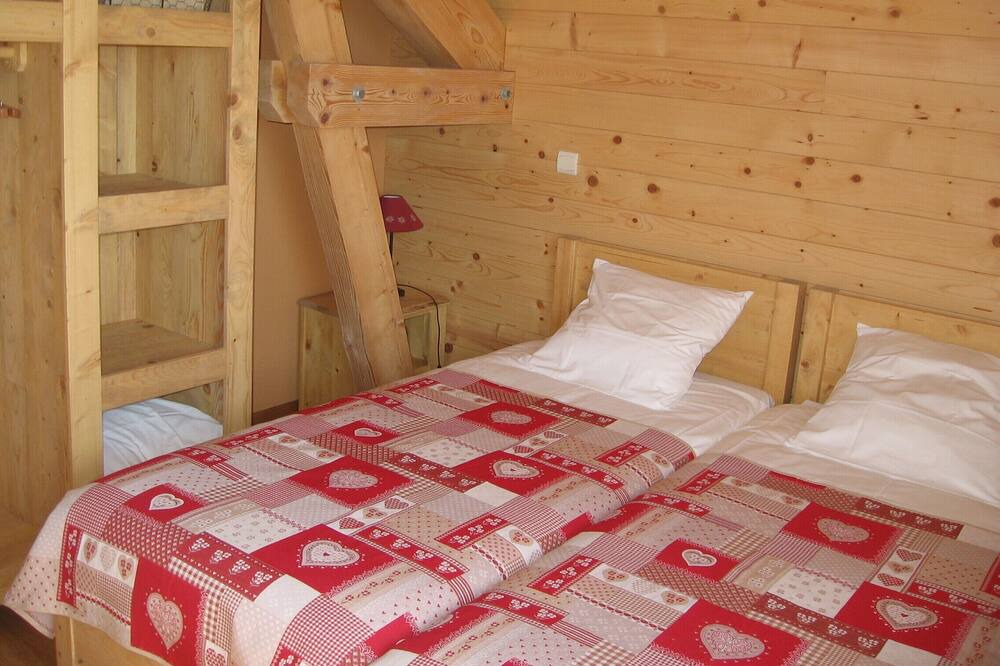 Photo of Bedroom in Montagnole