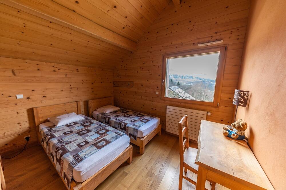 Photo of Bedroom in Montagnole