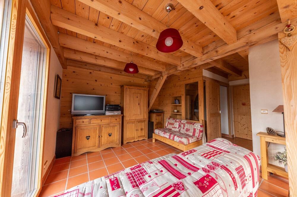 Photo of Bedroom in Montagnole