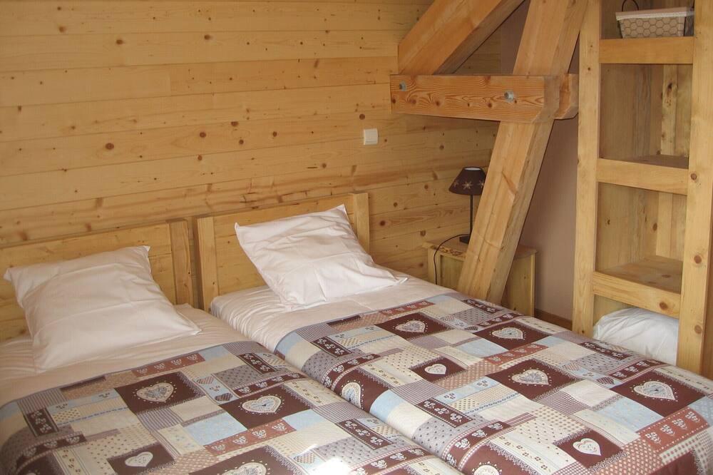 Photo of Bedroom in Montagnole