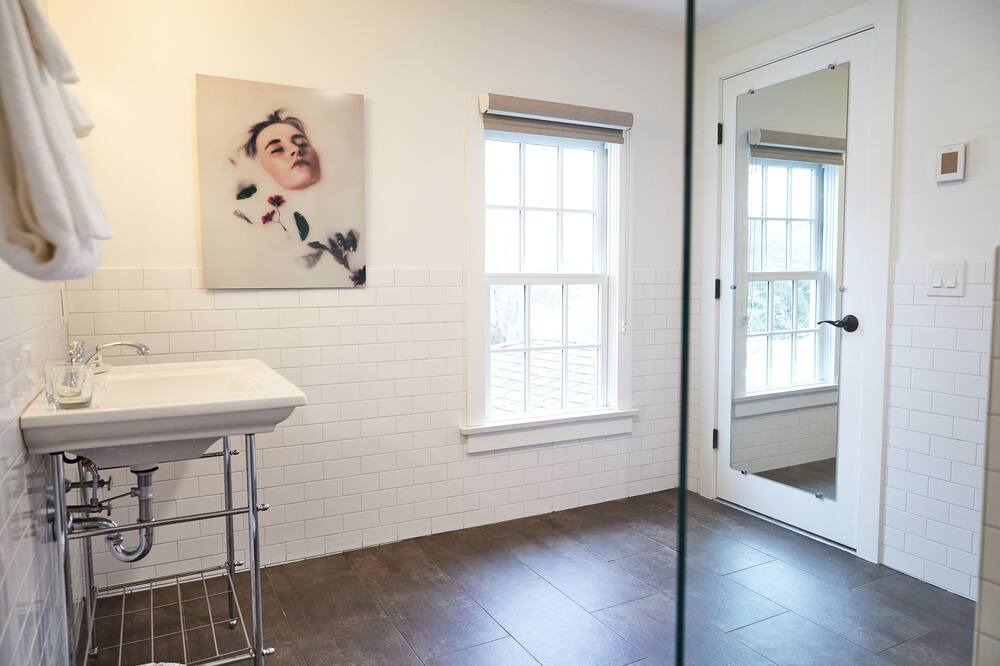 Photo of Bathroom in Haversham