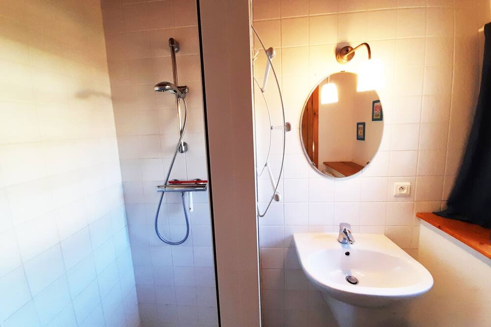Photo of Bathroom in Granges-Aumontzey