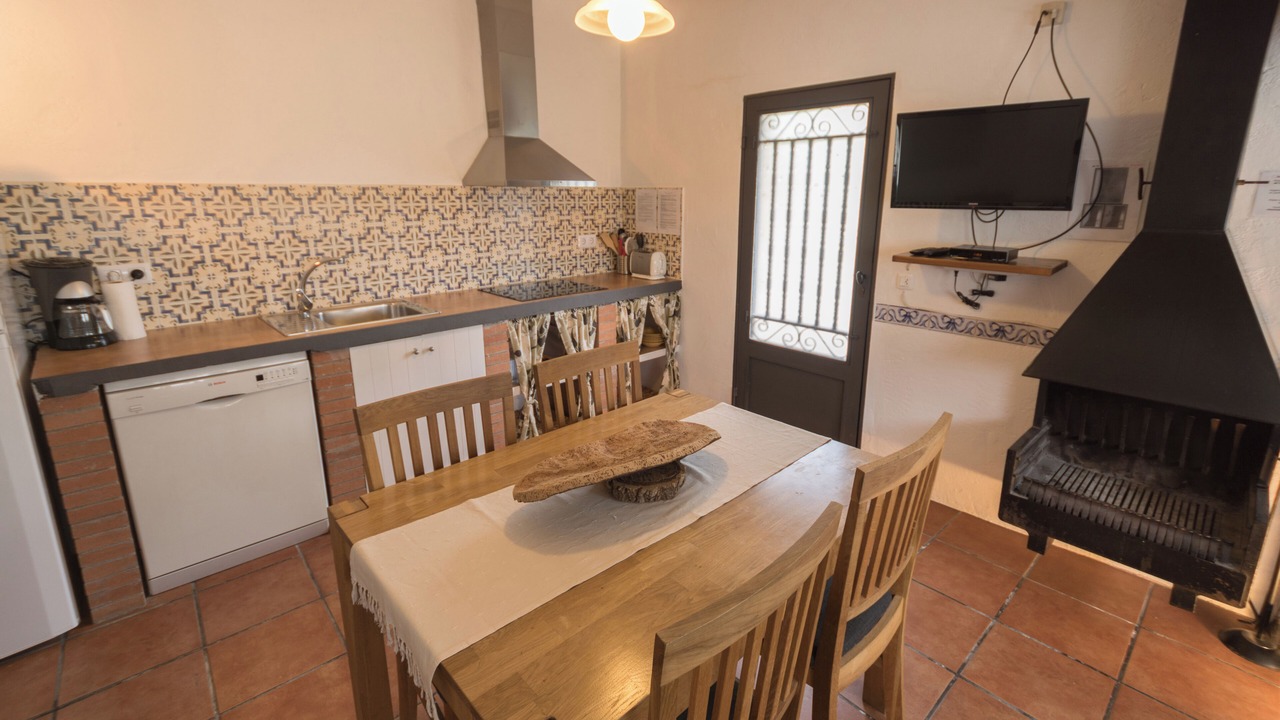 Photo of Kitchen in Llampaies