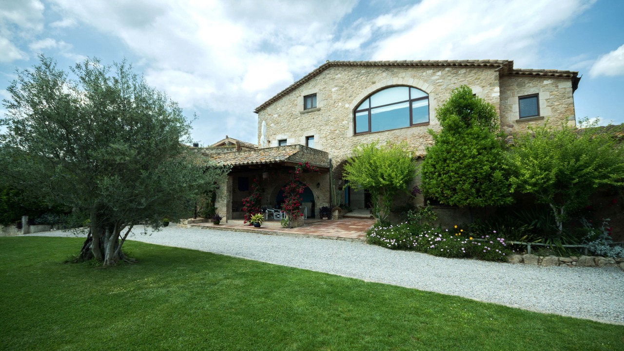 Photo of Outdoor in Llampaies