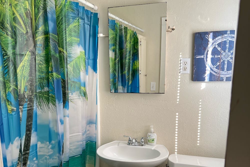 Photo of Bathroom in Tulia