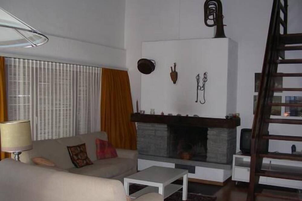 Photo of Livingroom in Bever