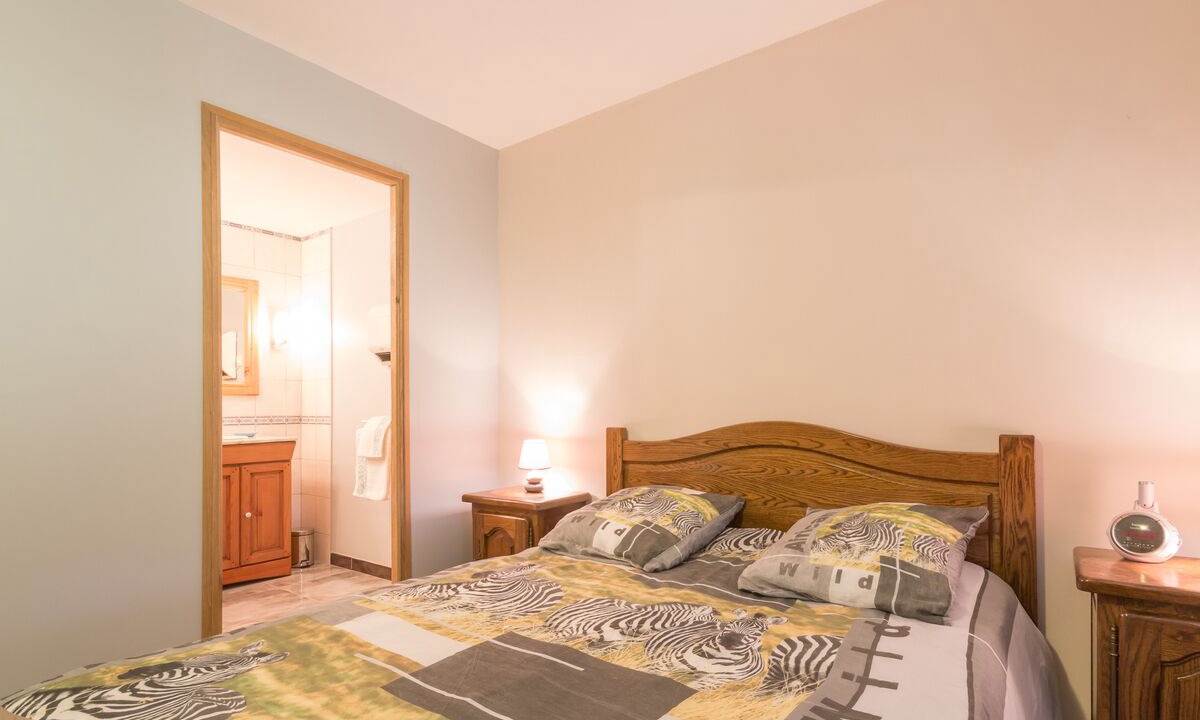 Photo of Bedroom in Lantilly