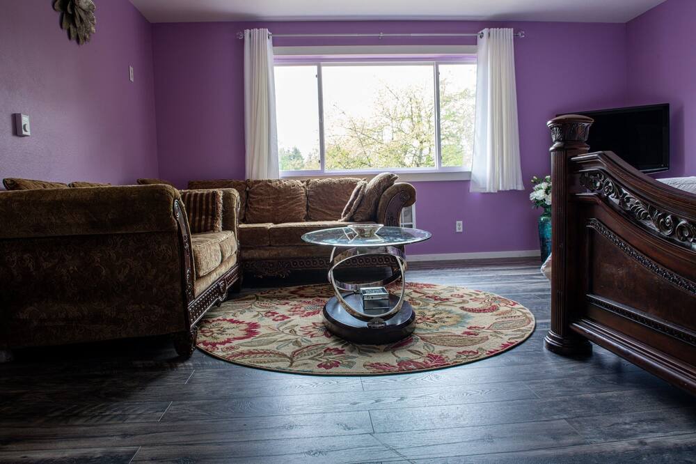 Photo of Livingroom in Holly