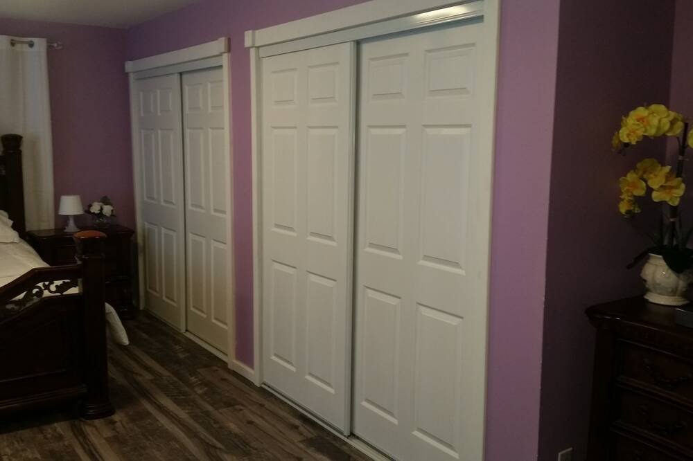 Photo of Bedroom in Holly