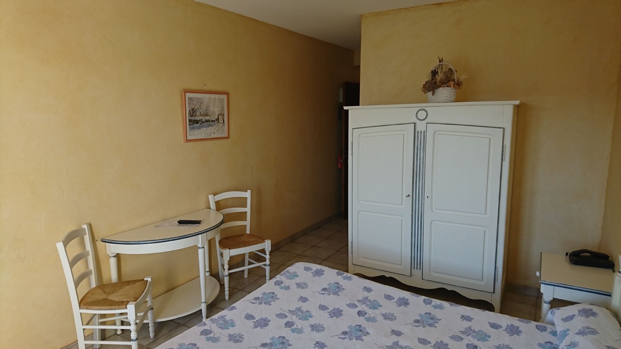 Photo of Bedroom in Bauduen