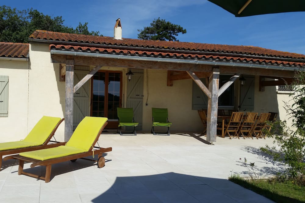 Photo of Patio Balcony in Lafage