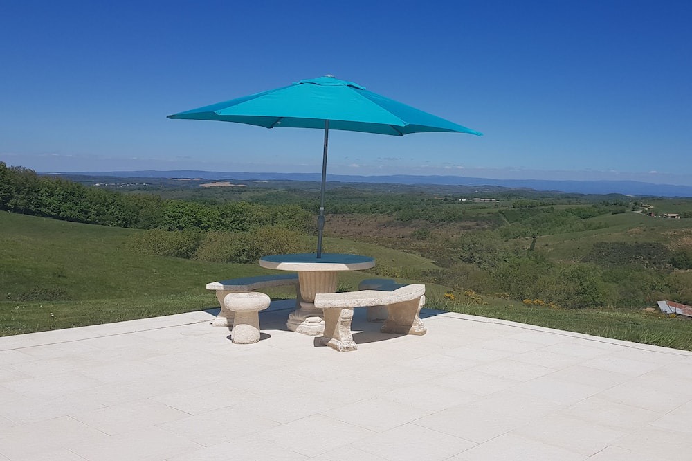 Photo of Patio Balcony in Lafage