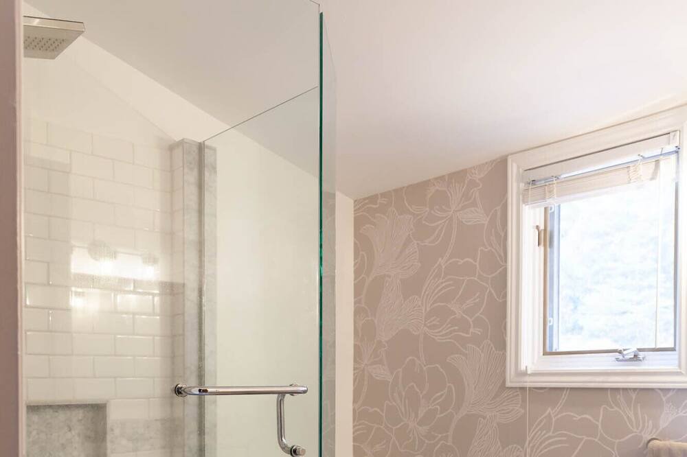 Photo of Bathroom in Glen Huron