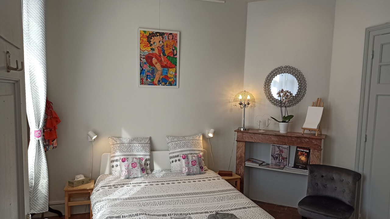 Photo of Bedroom in Douai