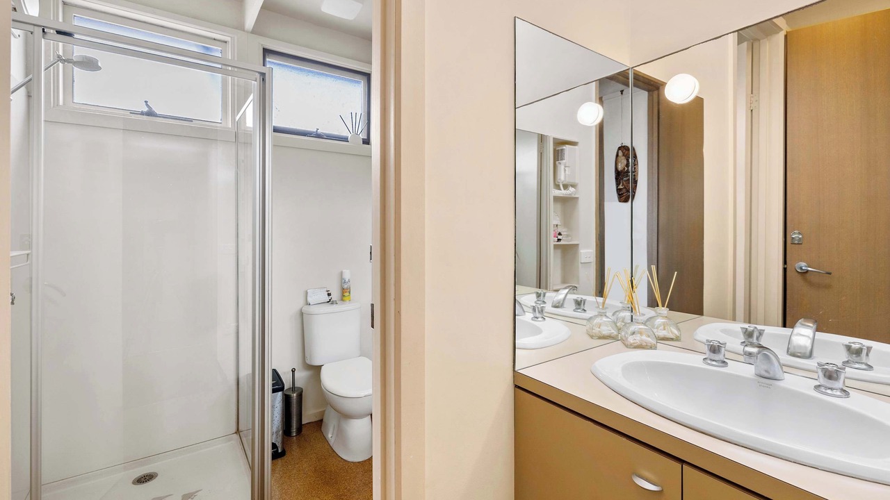 Photo of Others in Eastern View