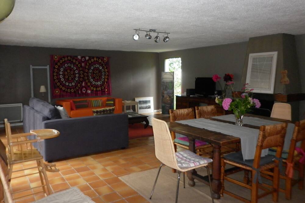 Photo of Livingroom in Chessy