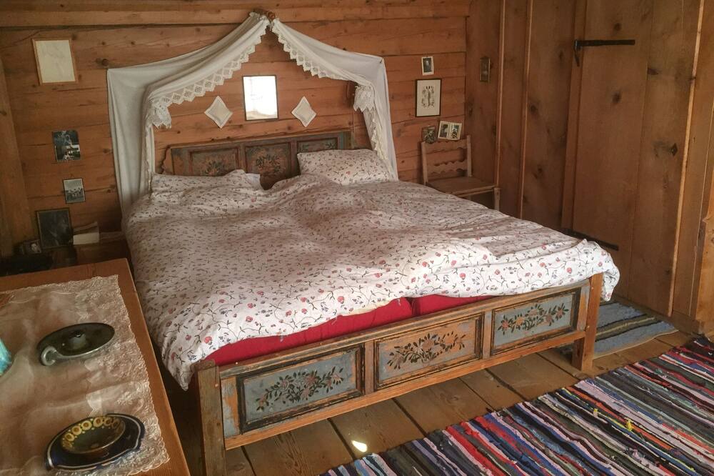Photo of Bedroom in Rougemont