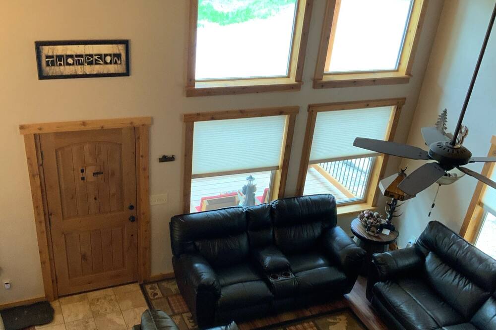 Photo of Livingroom in Cimarron