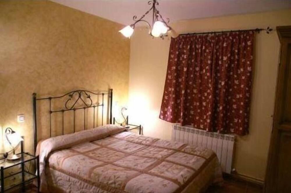 Photo of Bedroom in Poveda de la Sierra