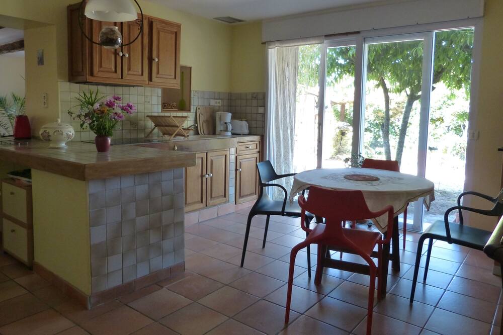 Photo of Kitchen in Mirandol-Bourgnounac