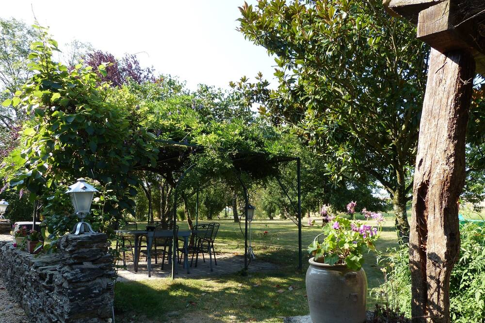 Photo of Outdoor in Mirandol-Bourgnounac