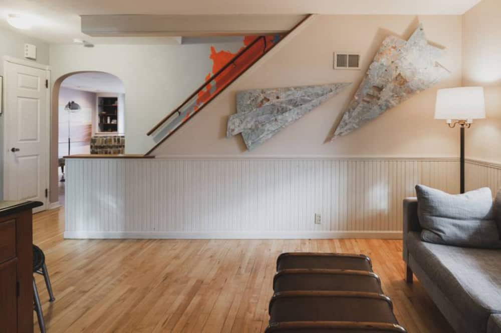 Photo of Livingroom in Cedarburg