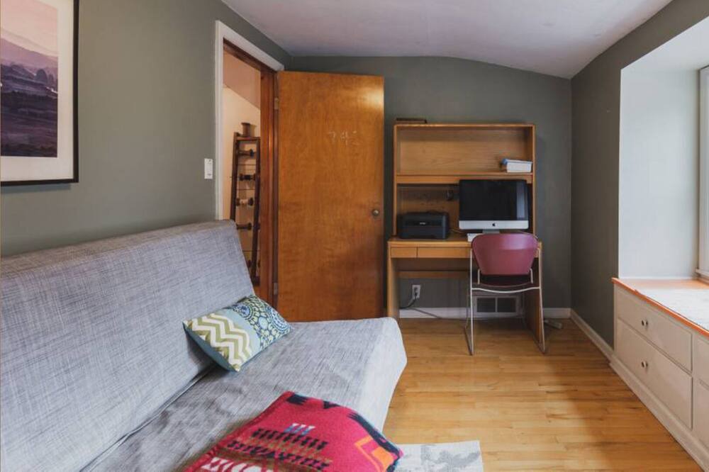 Photo of Bedroom in Cedarburg