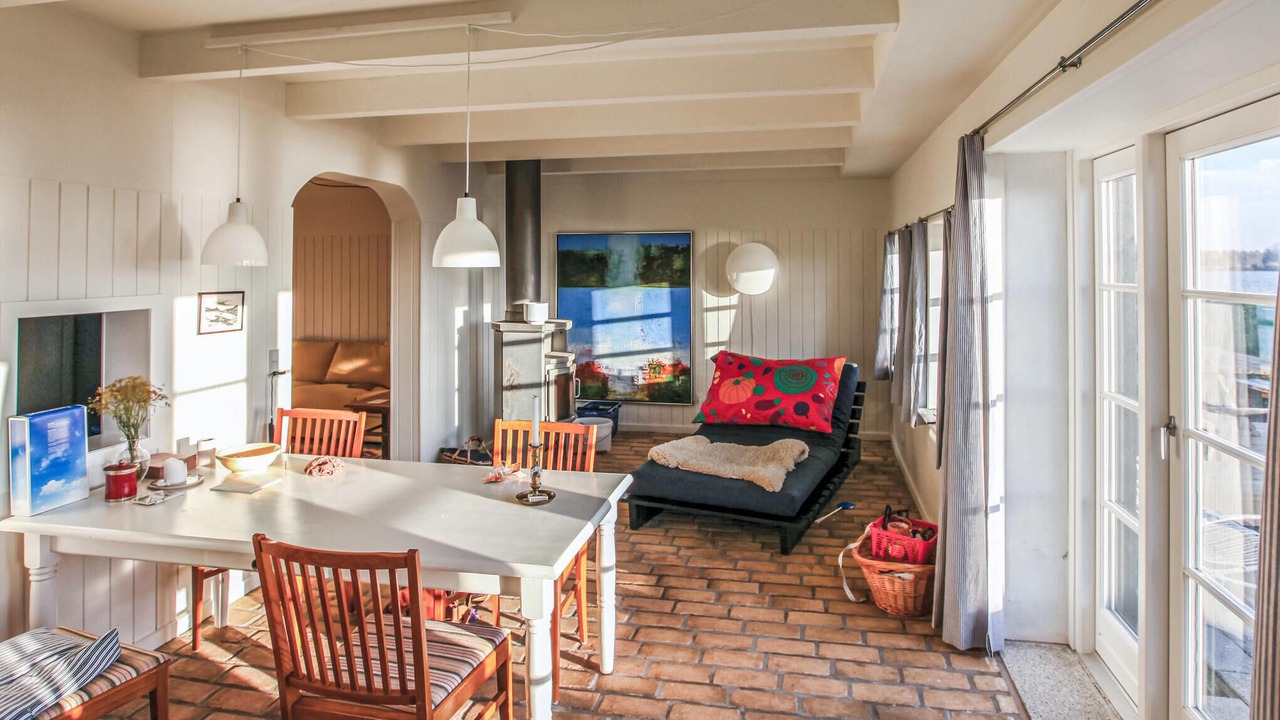 Photo of Others in Arø