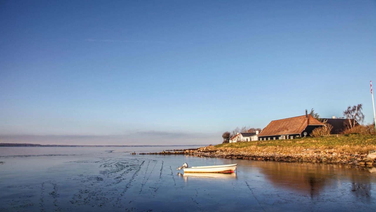 Photo of Others in Arø