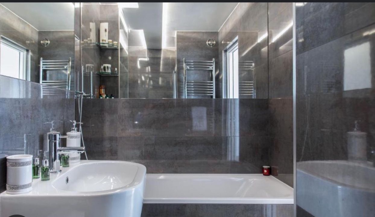 Photo of Bathroom in Latchmere